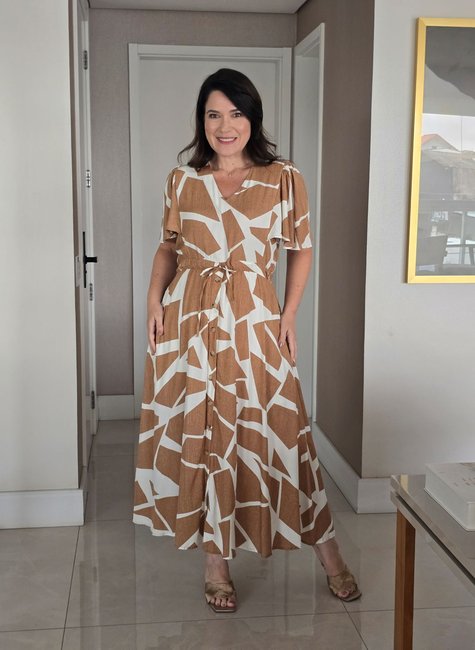 Vestido Midi em Viscolinho com Mangas Fluidas e Bolsos Beje